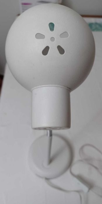 Candeeiro Branco com Desenho Recortado