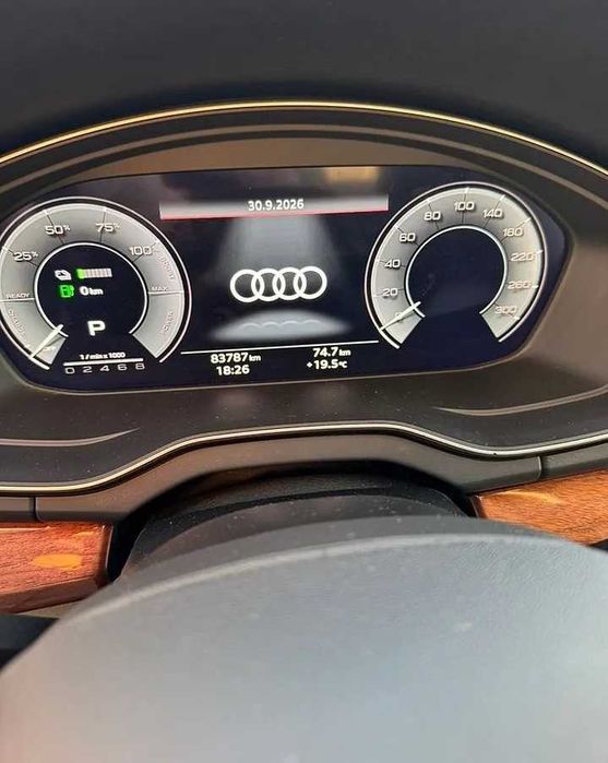 Продам Audi Q5 2022  Quattro  S-Line