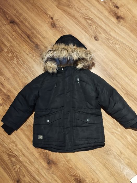 Kurtka zimowa Reserved rozm 110 z małą dziurką
