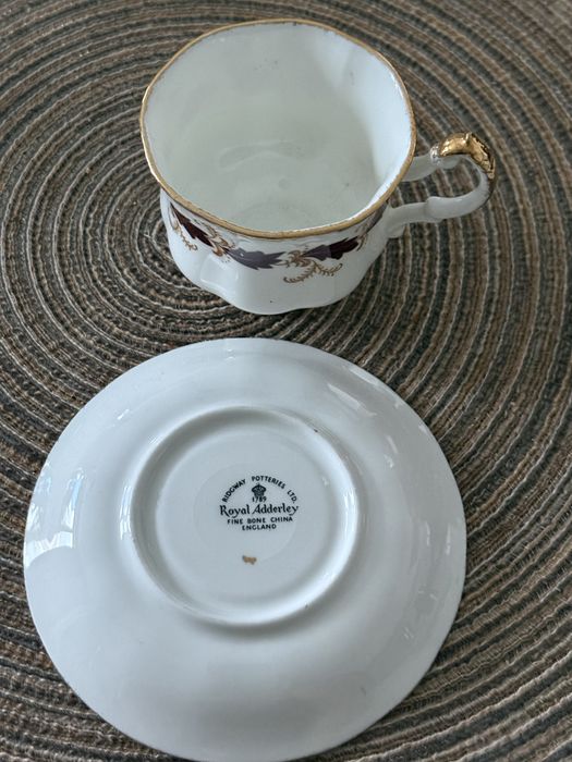 Filizanka ze spodkiem angielskiej porcelany