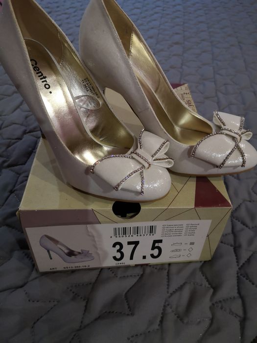 Szpilki Centro rozm. 37,5