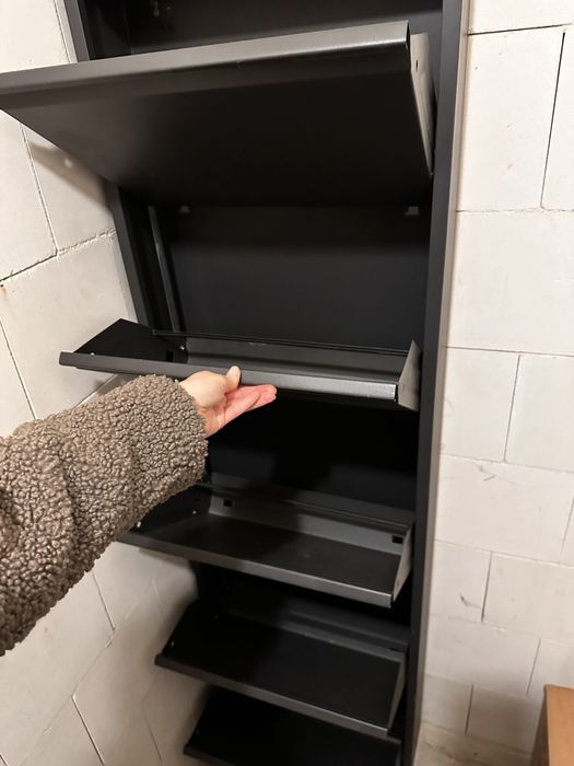 Szafka na buty metalowa