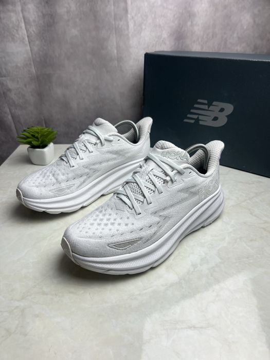 Кросівки Hoka Clifton 9 Розмір 43 Original Взуття