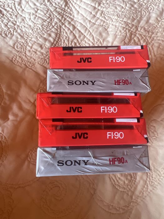 Кассеты новые jvc: FI-90, sony: HF90A + бу в подарок