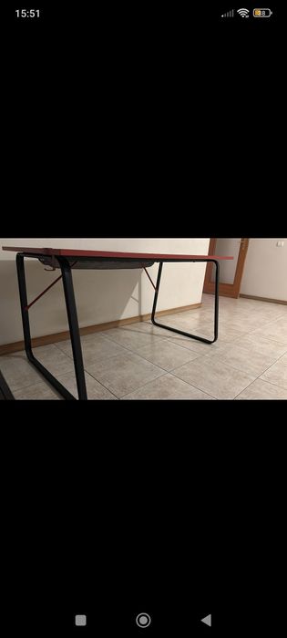 Mesa Gaming / Secretária Preta e Vermelha (Apenas 6 Meses de Uso!)