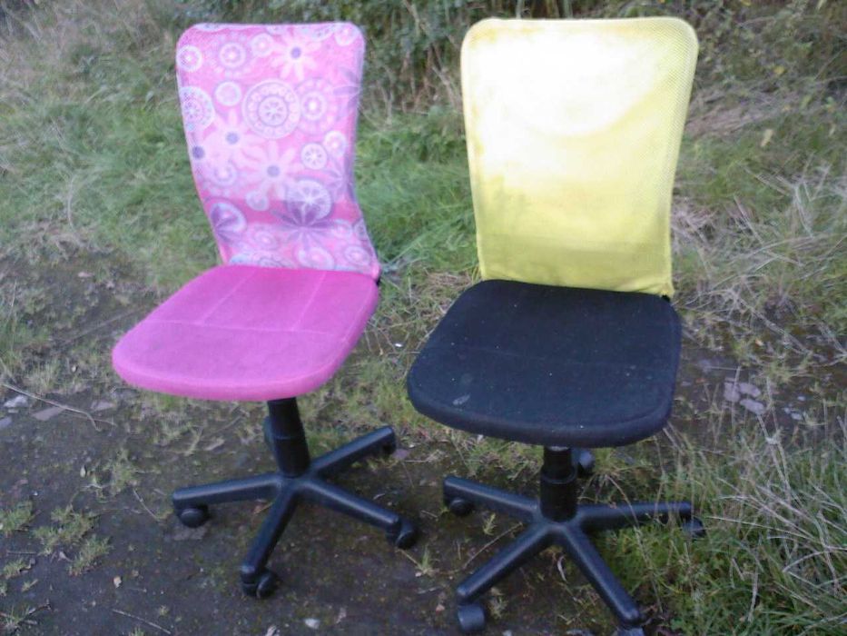 Fotele biurowe na kółkach - różne