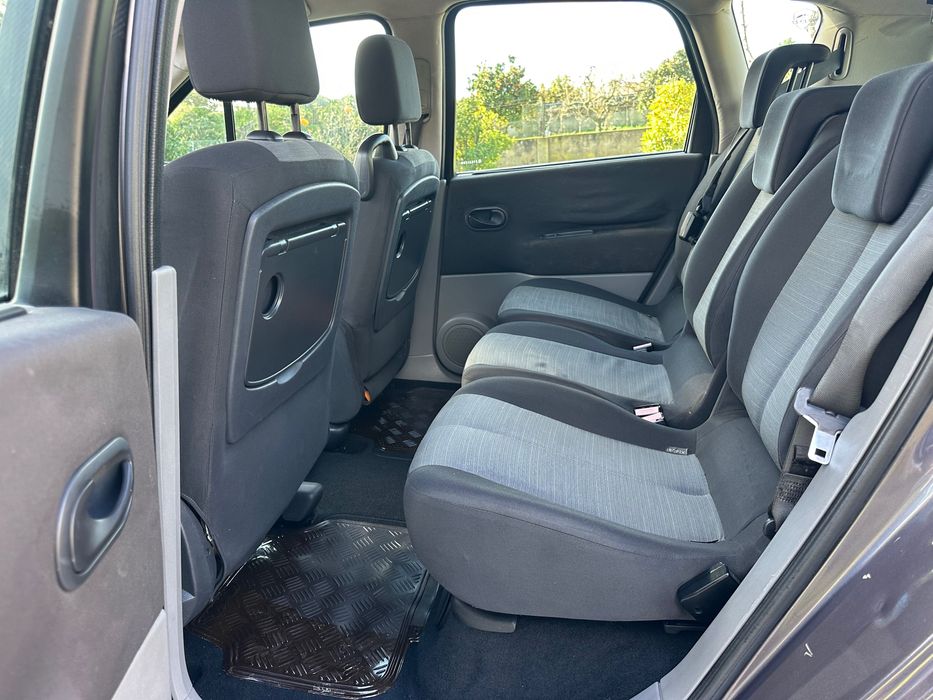 Renault Scenic 1.5 Dci