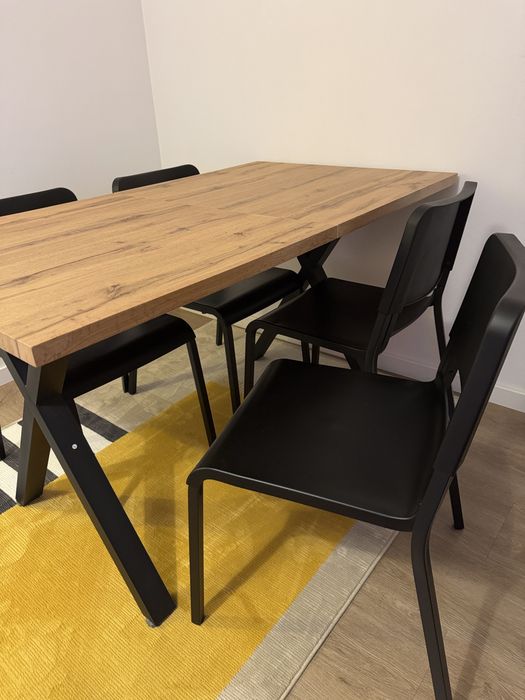 Vendo mesa de jantar ( cadeiras nao inclusas)