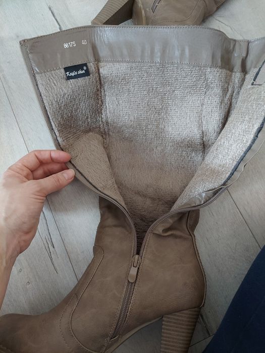 Kozaki lekko ocieplane r.40