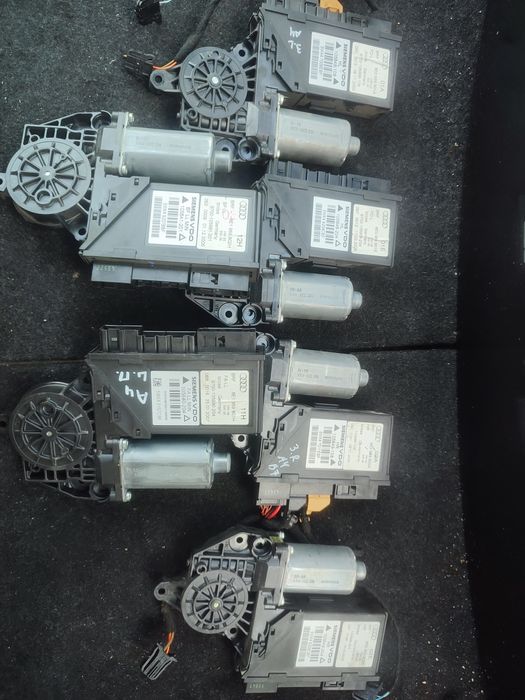 Моторчик склопійомника Ауді А4 В7 audi А4 В7