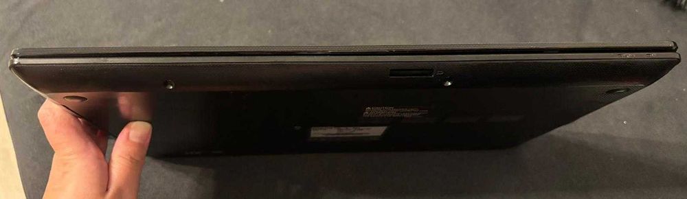 Portatil Toshiba Satellite Skullcandy L50-B-2DJ