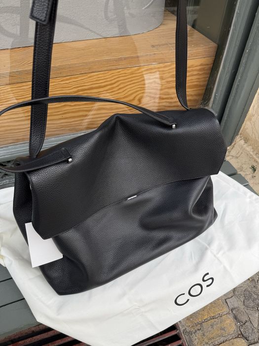 Новая кожаная сумка COS Trullo неуловимая везде sold out в стиле Balenciaga Rodeo