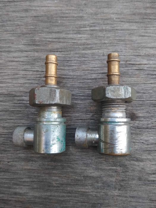 Форсунки струменеві для омивача на волгу