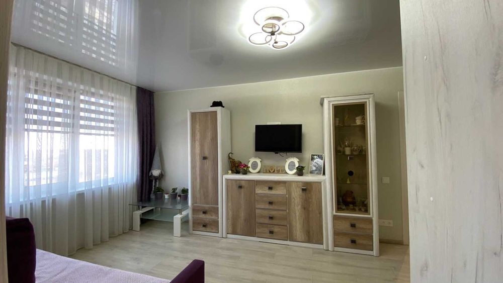 Продається 3-кімнатна квартира з  ремонтом, район залізничного вокзалу