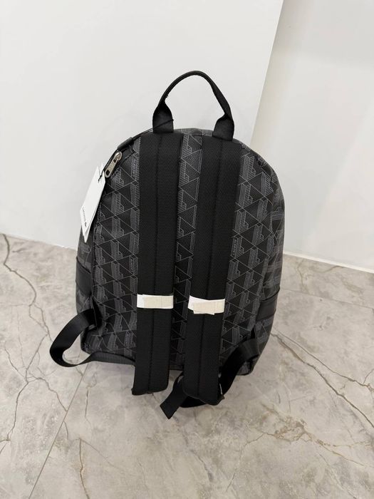 Рюкзак / Ранець від бренду Lacoste