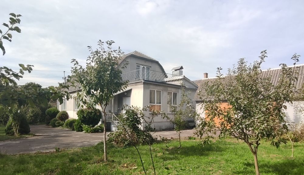 Продам будинок в м.Гоща