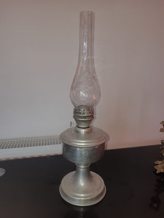 Керосинова лампа продам