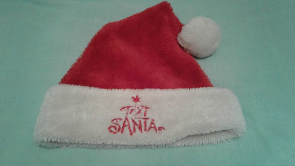 Pluszowa czapka Mikołaja futerko ponton czerwono-biała.
