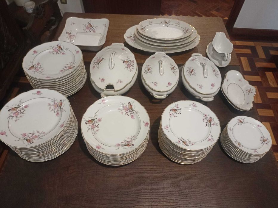 Serviço de jantar raro VISTA ALEGRE