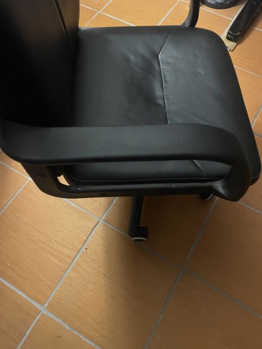 Cadeira de escritório executiva (excelente oportunidade)!