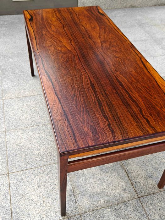 Mesa de Centro Mid-Century em Pau Santo