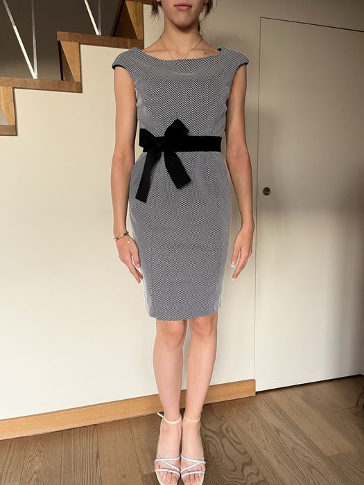 Sukienka wieczorowa Rinascimento M