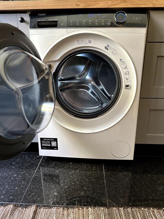 Máquina de Lavar e Secar Roupa HAIER – 10kg / 1400 rpm – Branco