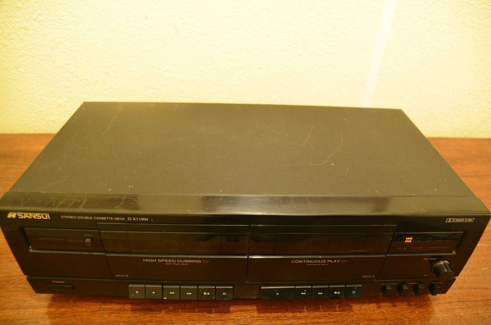 Leitor de cassetes duplo Sansui D-X119W