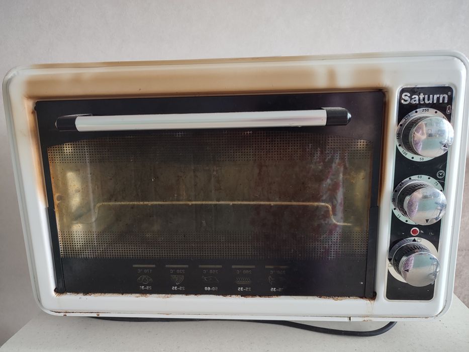 Saturn електрична духовка