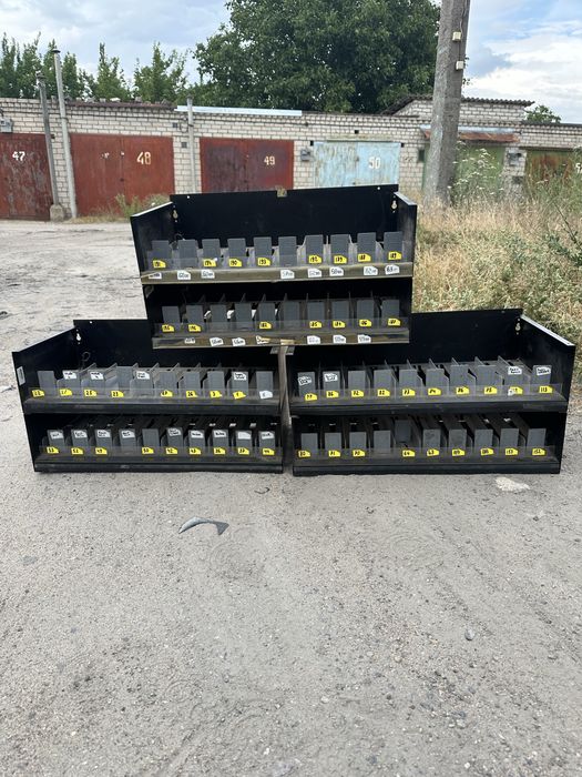 Сигаретні полиці