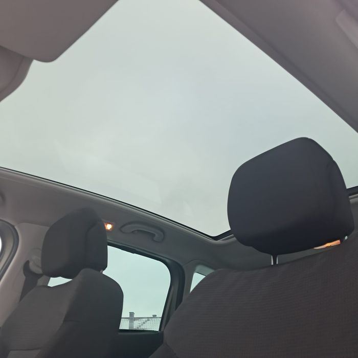 Sprzedam peugeot 3008 1.6 benzyna premium