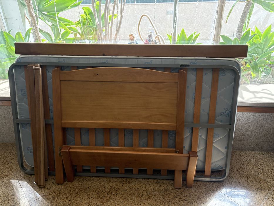 Cama de solteiro completa com colchão
