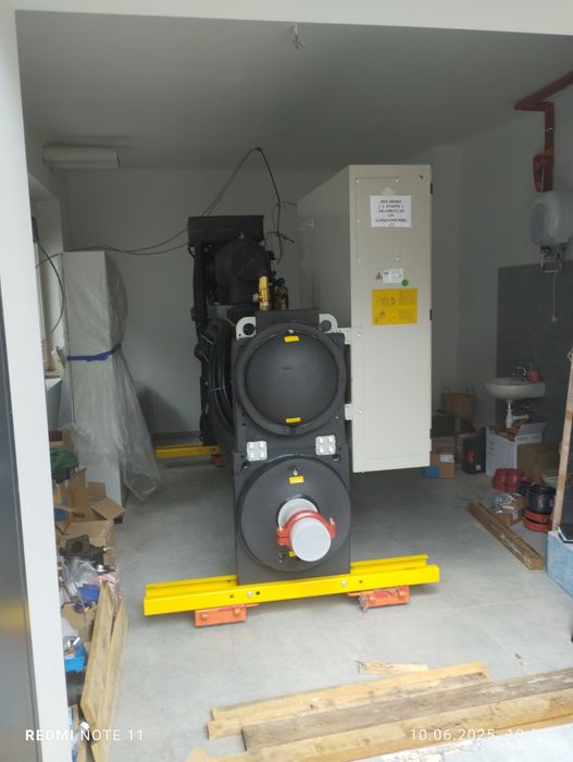 hydraulik monter instalacji . Pogotowie hydrauliczne