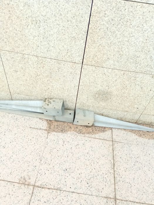 Para prender escoras madeira