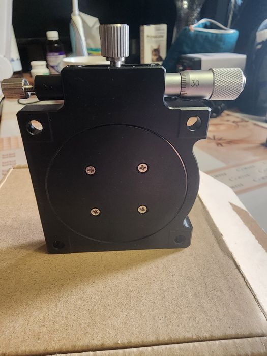 Микрометрический поворотный стол: 1 100 грн. - Аксесуари й комплектуючі ...