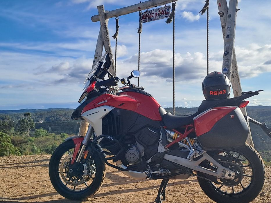 Ducati multistrada v4s