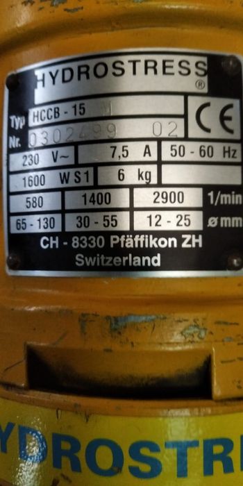 Máquina perfuradora de carotes ( Hydrostress )