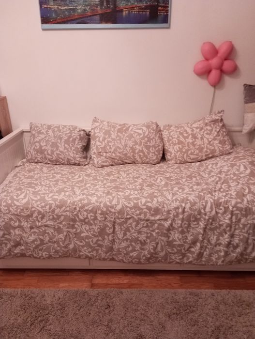 Sofá cama ikea como nova com 3 gavetas grandes