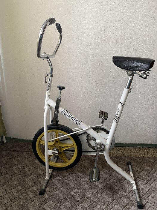Rower stacjonarny z PRL (UNIVERSAL)