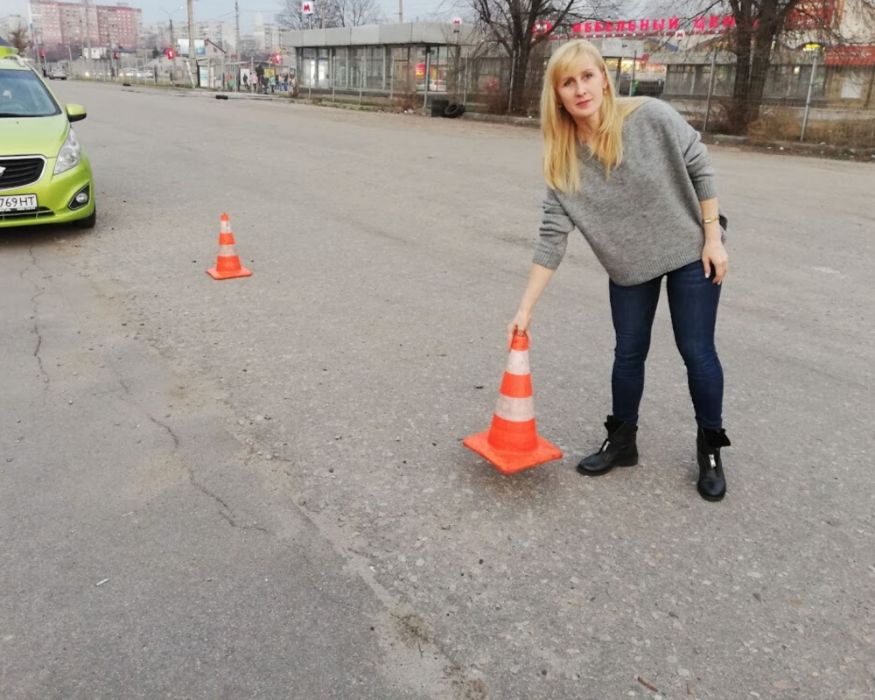 Автоинструктор Харьков. Уроки вождения.