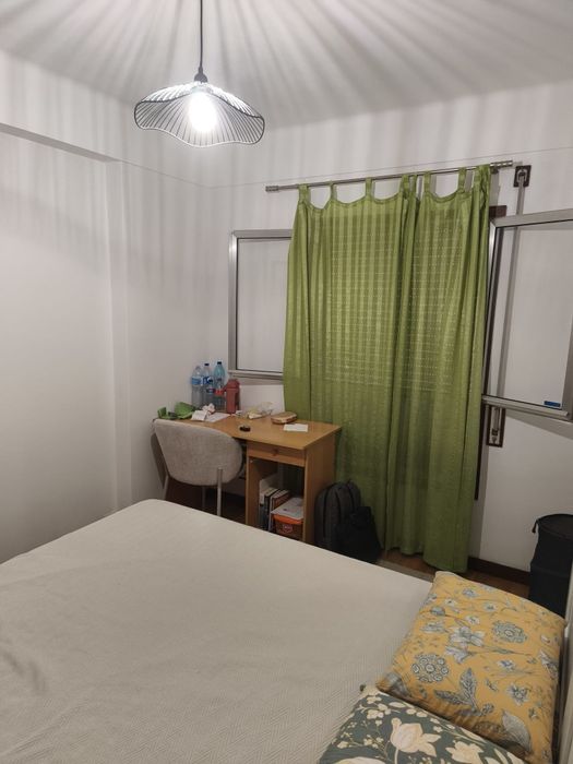 Quarto para arrendar