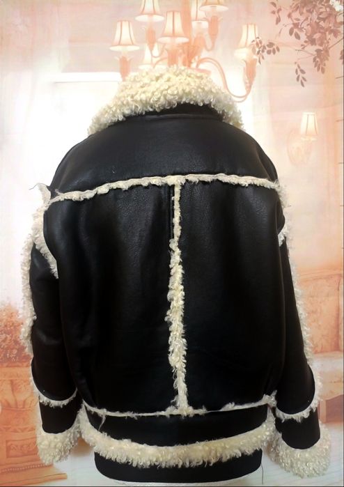 Дубленка женская .