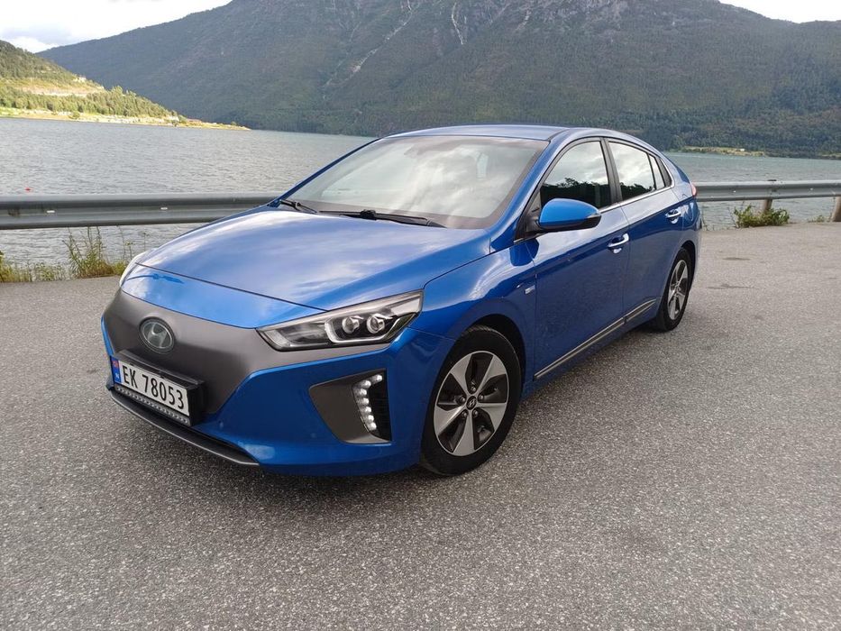 Hyundai Ioniq, 28 кіловат, максимальна комплектація, БЕЗ ДТП