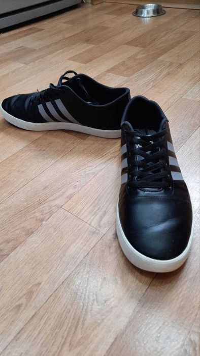 Черные кеды Adidas с тремя белыми полосками модель Easy Vulc VS