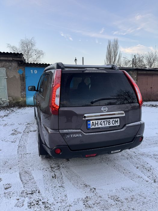 Nissan X-trail 2011 року