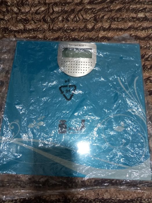 Balança  de casa de banho  nova