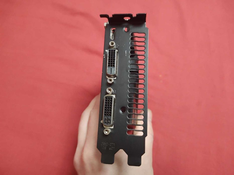 Видеокарта Inno GTX 650 1Gb в идеальном состоянии