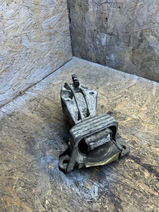 Права подушка двигуна опора 112100020R Renault Megane 3 Scenic 3 1.5