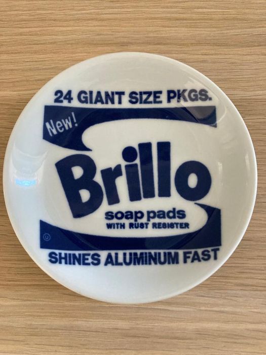 Andy Warhol - Brillo Uniqlo plate
Edição limitada