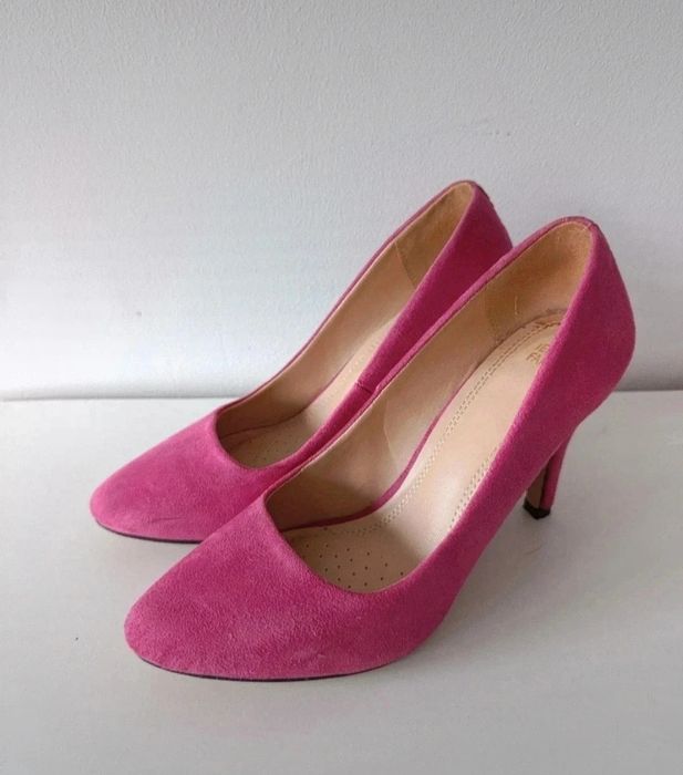 Buty na obcasie 37